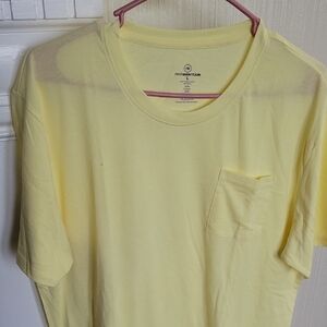 Model Essentials Men's Yellow Short Sleeve Tee